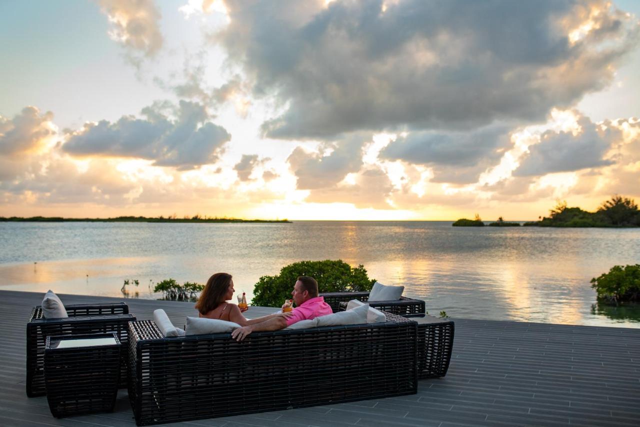 Turtle Island Resort 圣佩德罗 外观 照片