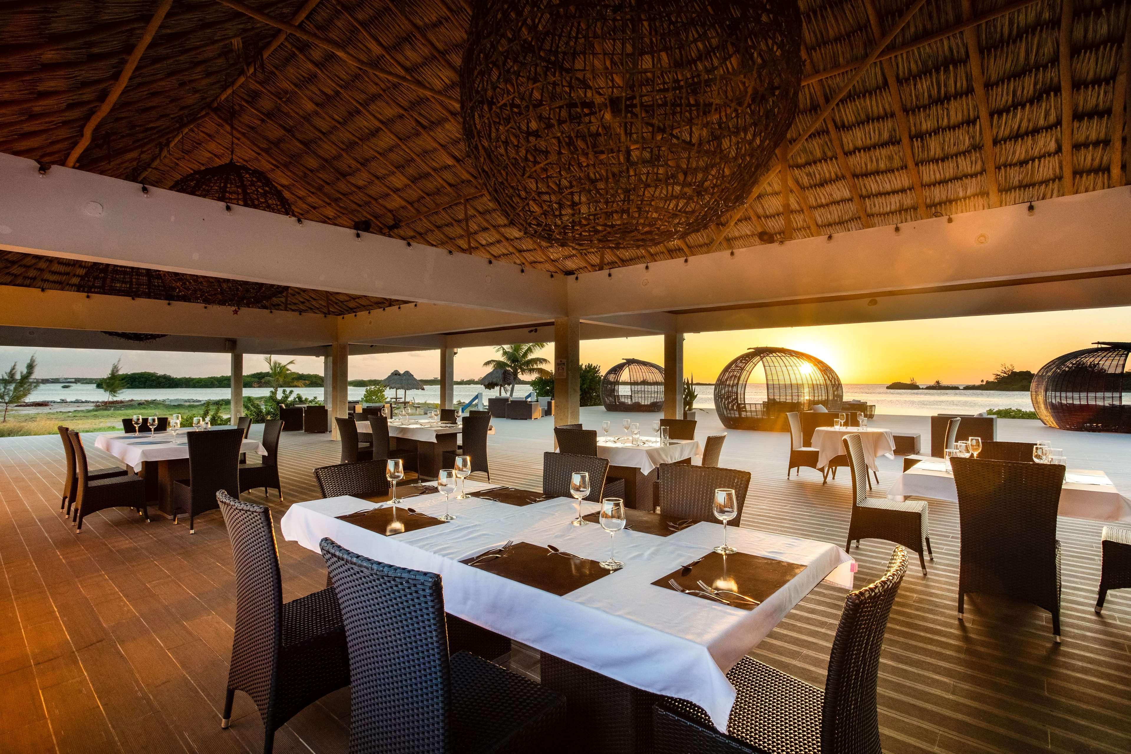 Turtle Island Resort 圣佩德罗 外观 照片