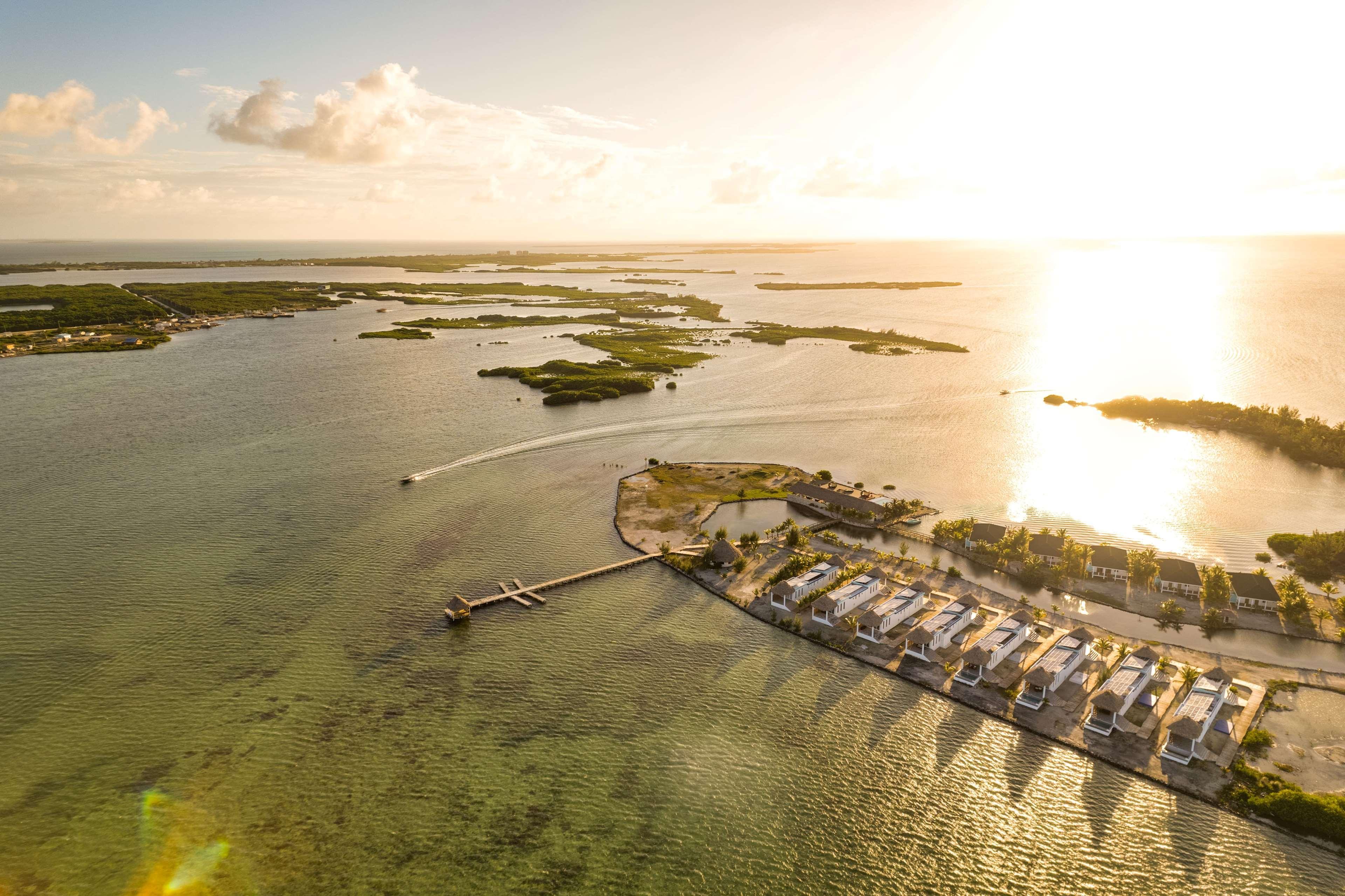 Turtle Island Resort 圣佩德罗 外观 照片