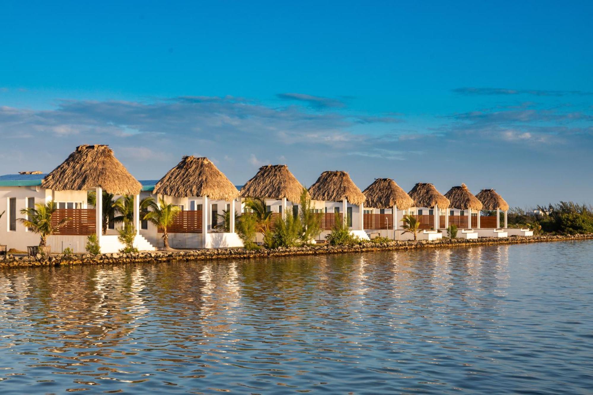 Turtle Island Resort 圣佩德罗 外观 照片